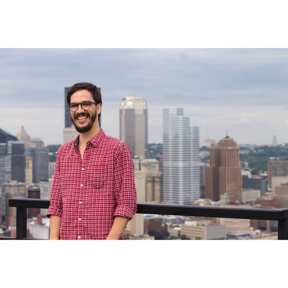 LexGasco4's tweet photo. .' This one goes out to the one I love. This one goes out to the one I left behind '.
.
#tbt #lovecc #pittsburgh #pitt #travel #citylove #LGdiary #love #life #ja #photoshoot #color #photography #bridgecity #steelcity https://t.co/cIcqgaJR7p