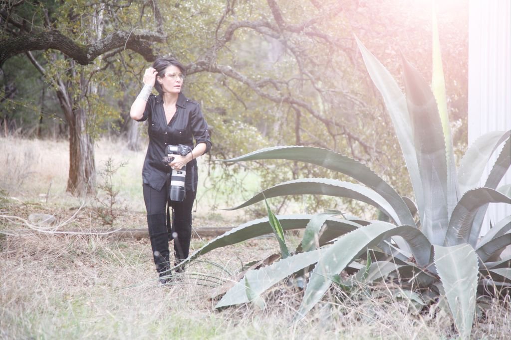 mloconto's tweet photo. Love working outside today, nice to get out of the studio...and didn't find a singe snake, bonus!
*
*
*
#austinheadshots #austinheadshotphotographer #austinbusiness #austinphotographer #atxphotographer #locolens #austinphotography #businessportrait #austin360 #austintexas https://t.co/hblD1FJhmK