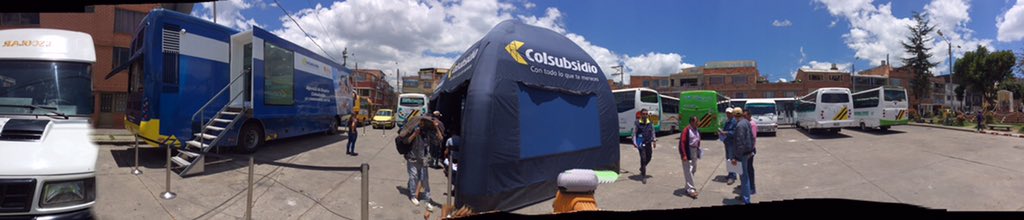 JACVerbenal2's tweet photo. #InfoJAC hoy finalizó la feria de empleo programada por @HORACIOESTRADA en nuestro sector. Quedan un sin número de conclusiones y grandes expectativas por parte de las personas que acudieron al llamado. Muchas gracias Edil y muchas gracias @Colsubsidio_Ofi #ElCambioEresTu https://t.co/KabdYW3N0A