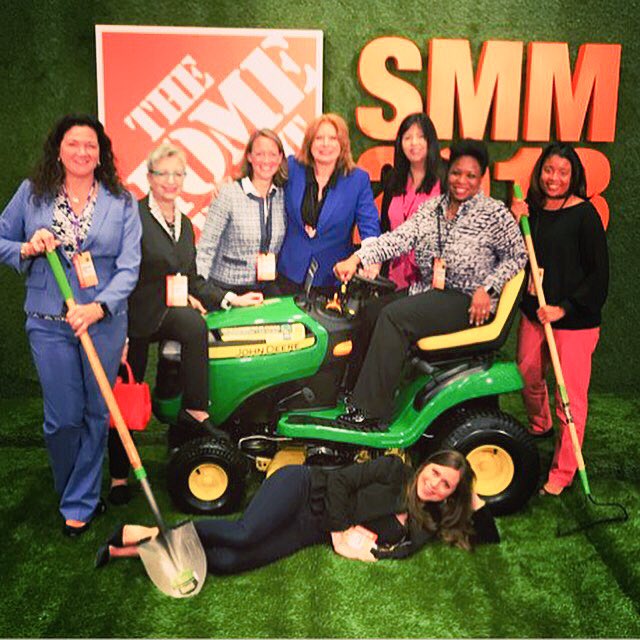 Amazing orange-blooded leaders at SMM 2018! @caroltome2 <a href="/crystal_hanlon/">Crystal</a> <a href="/AMCTHD/">Ann-Marie Campbell</a> <a href="/acwharton/">Anika Wharton</a> <a href="/KE_Eaton/">Kathleen Eaton</a>
