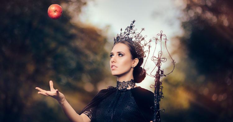 divorceforce's tweet image. 5 secrets no one tells the new stepmom — @lifeinprogress8 bit.ly/2pf8sPx #DivorceForce #DivorceCommunity #LoveChanges