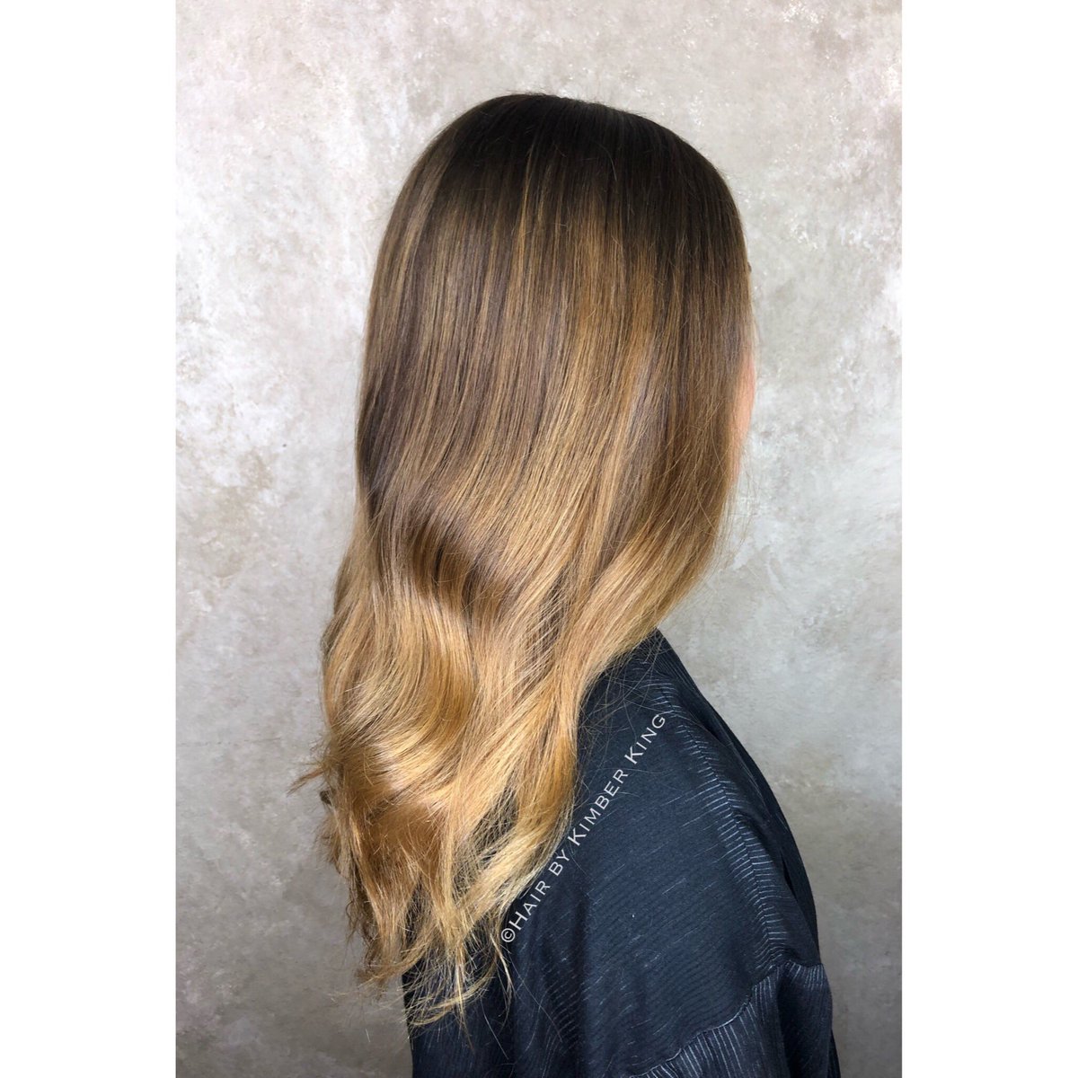 KimberKing15's tweet photo. Soft subtle balayage https://t.co/aaFmpdh8Pk
