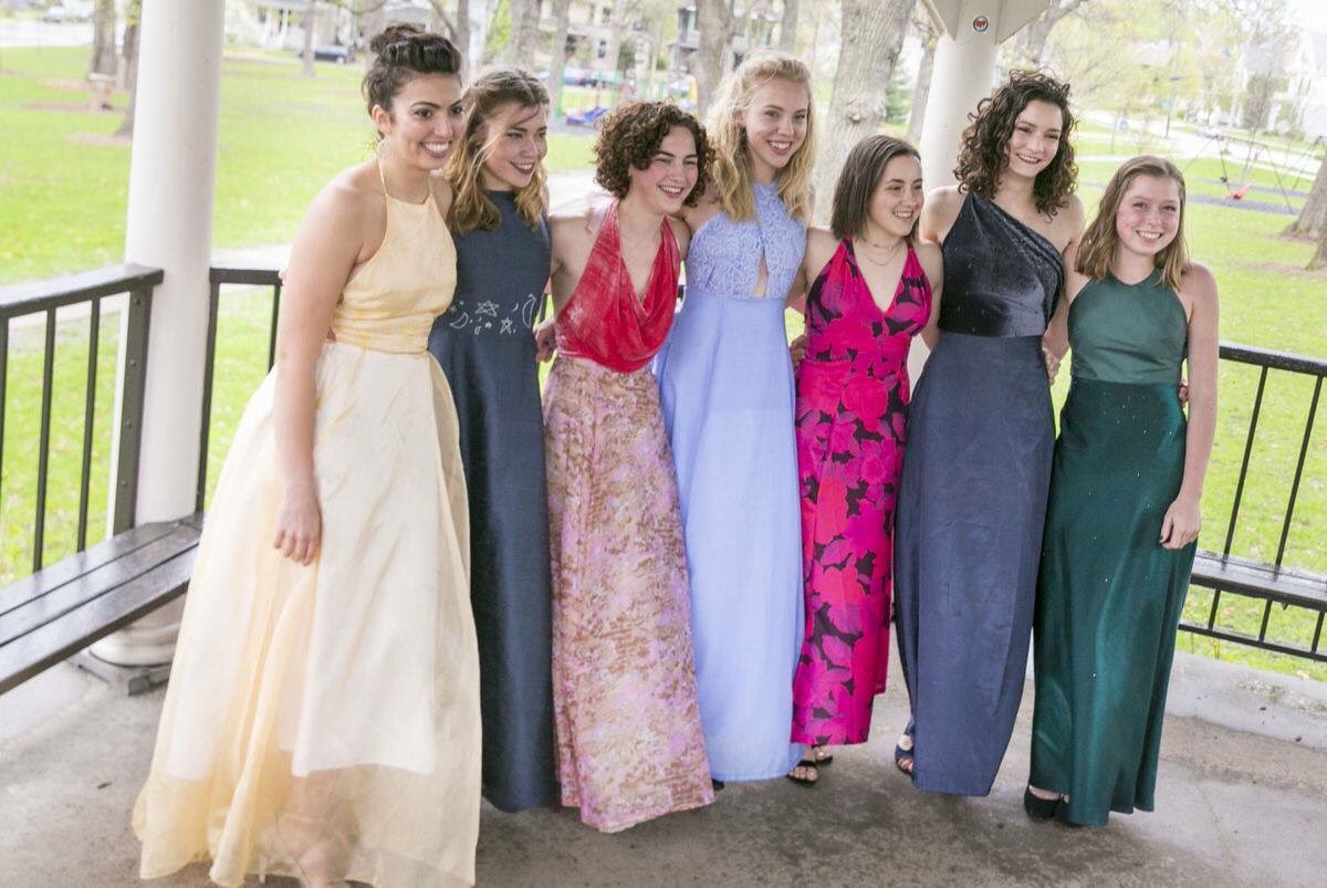 LearnAtCCS's tweet photo. Prom Dresses Wanted! The CHS Jr. Optimists are collecting gently used prom dresses &amp; accessories for their first ever Prom Salon to be held Saturday, April 14 at CHS from 10-3.  Drop off donations at CHS office or contact Mrs. Carson at mmcarson@clarkston.k12.mi.us #PassItOn https://t.co/PnHOyBMzP0