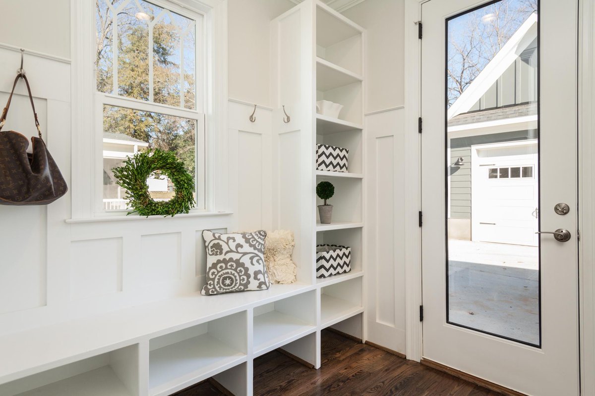 realtormag's tweet photo. These are the three hottest fads that could impact more home layouts in 2018. https://t.co/7PhU8iXMbU https://t.co/PHfyg6KVAi