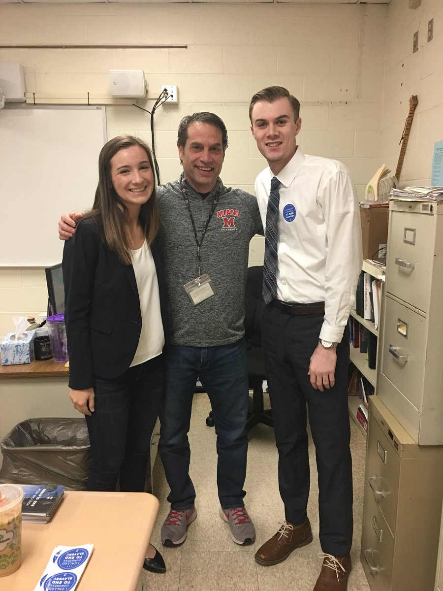 JRPlymale's tweet photo. @nick_plymale and @nina_brillhart back at LJS today to speak in fave Mr Cooper’s class #UNproject #8yearsandtheystillremember #WEareLakota https://t.co/rIdU5wkUyY