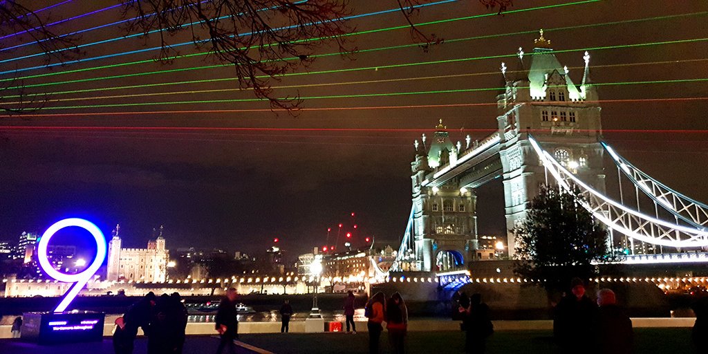 MariekevanLon's tweet photo. London's lighting up tonight 🌈 #SamsungGalaxyS9 #GalaxyS9 #towerbridge #rainbowcolours #thecamerareimagined #amazinglights https://t.co/xmoiJKDVJH