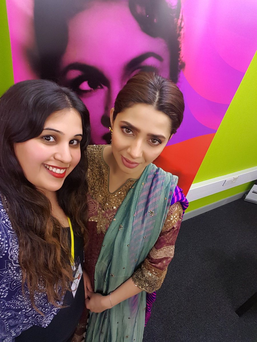 MissyPBS's tweet photo. @TheMahiraKhan honour meeting you today! Only met you for a few minutes but you have left a long lasting impression! Such a lovely lady :-) https://t.co/lt8nTxehCE