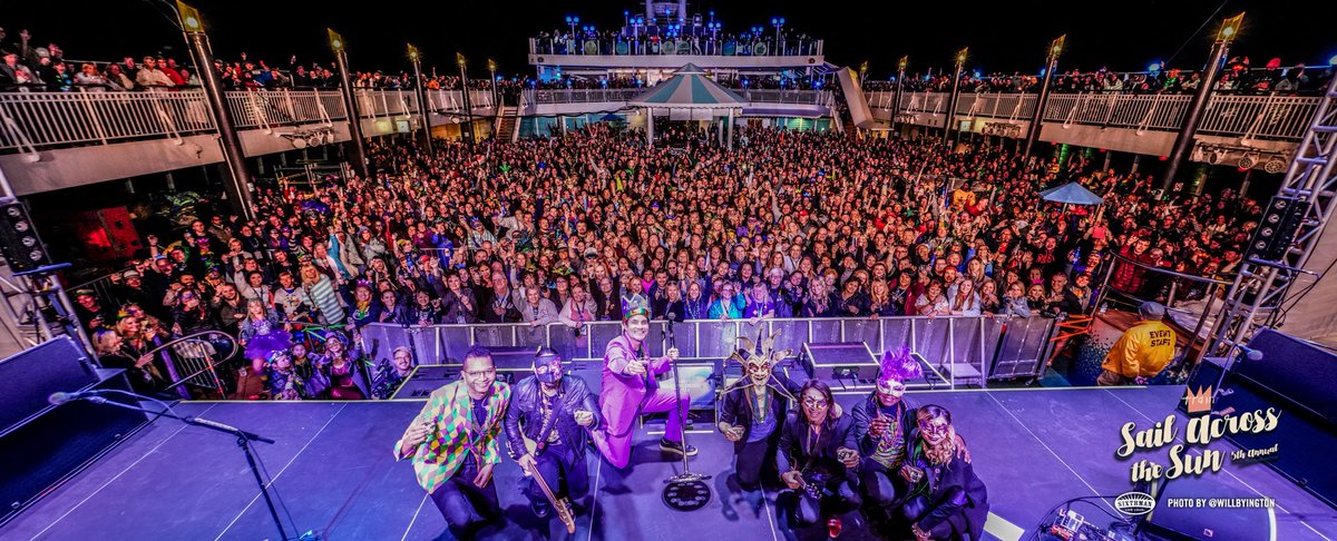 train's tweet photo. Loved seeing some new &amp; a bunch of familiar faces on this year's @TrainCruise 💙☀ https://t.co/b68NuRcIVF