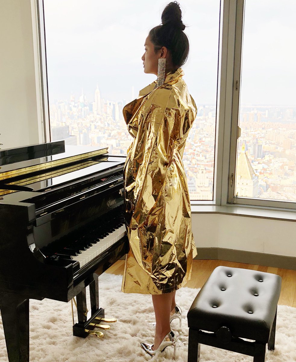 ChloeFlower's tweet photo. I’m honored to be attending @godslovenyc musical fundraiser #LoveRocksNYC tonight with @mycountr, an awesome shopping app! We'll be supporting @godslovenyc, a great org. helping New Yorkers with severe illnesses. #foodismedicine @johnvarvatos #mycountr #godslovenyc https://t.co/VBp4BiBMu4