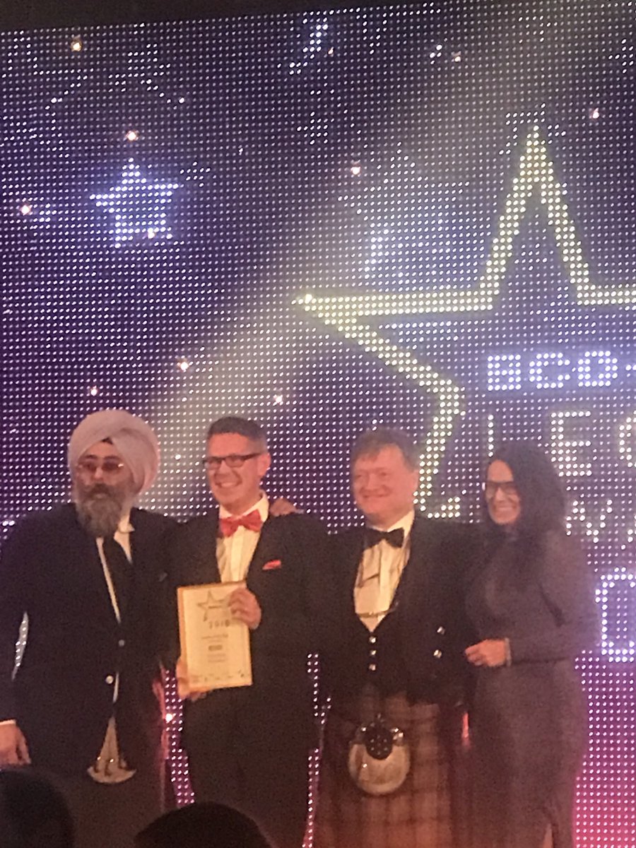 Congratulations to <a href="/EmpLawyerSimon/">Simon Allison</a> who won LAWYER OF THE YEAR at the <a href="/LegalAwards/">Scottish Legal Awards</a> !! 👍👍👍🙌🏾😍😍 #legalawards18