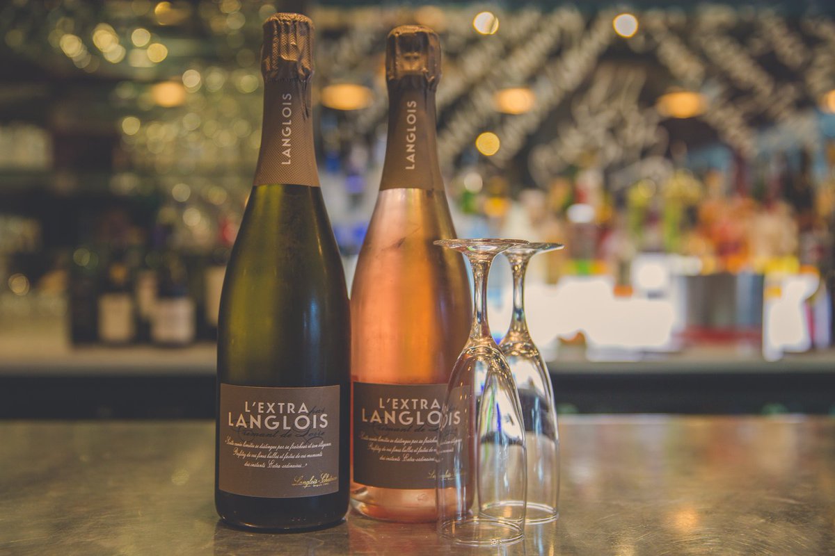 ChezJules's tweet photo. IT’S FRIDAY.. and its also graduation day for lots of clever students! Come and celebrate with us and enjoy a glass of bubbles for all your hard work!
Menu du Jour https://t.co/thoWReDdYt #friday #vendredi #weekend #french #fresh #dailychanging #chester #chestertweets https://t.co/KMuJpZ0Vzr