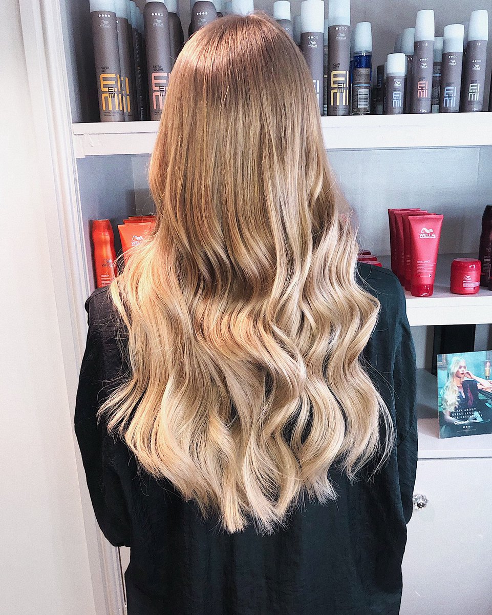 Volume was created by using our Vomor extensions! Stylist Lizzie