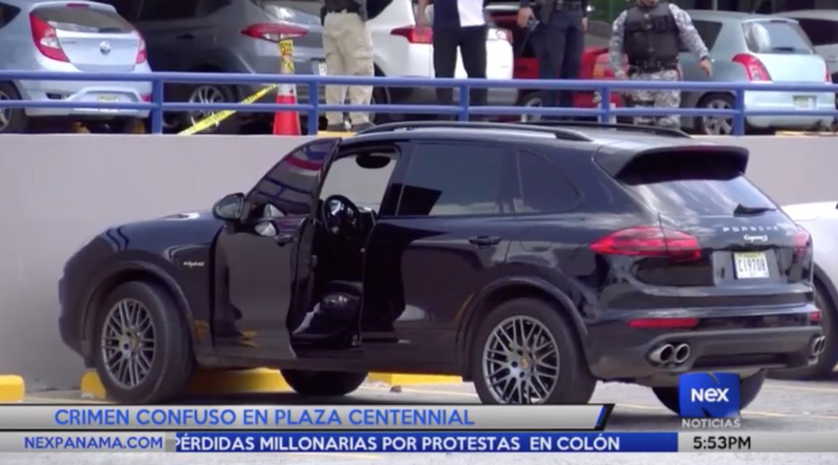 EN VIVO | Un homicidio se registró dentro de un auto en el área de estacionamiento de Plaza Cenntenial, corregimiento de Bethania, en horas del mediodía de hoy.
#NexNoticias