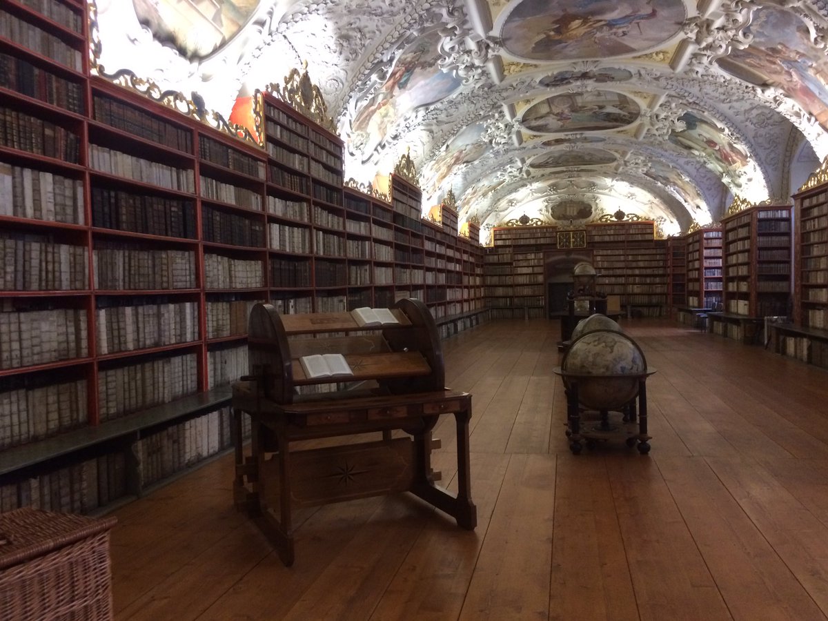 satellitemoose's tweet photo. ...a library to die for...

#StrahovLibrary https://t.co/Xp3Yn2gdGs