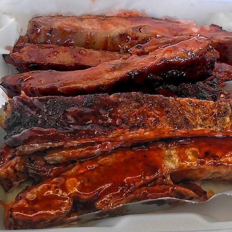 ChapsPitBeef's tweet photo. If your face & hands don't get messy eating #BBQRibs, you're doing it all wrong!
#baltimorestylebbq https://t.co/RLl5mnmBXI