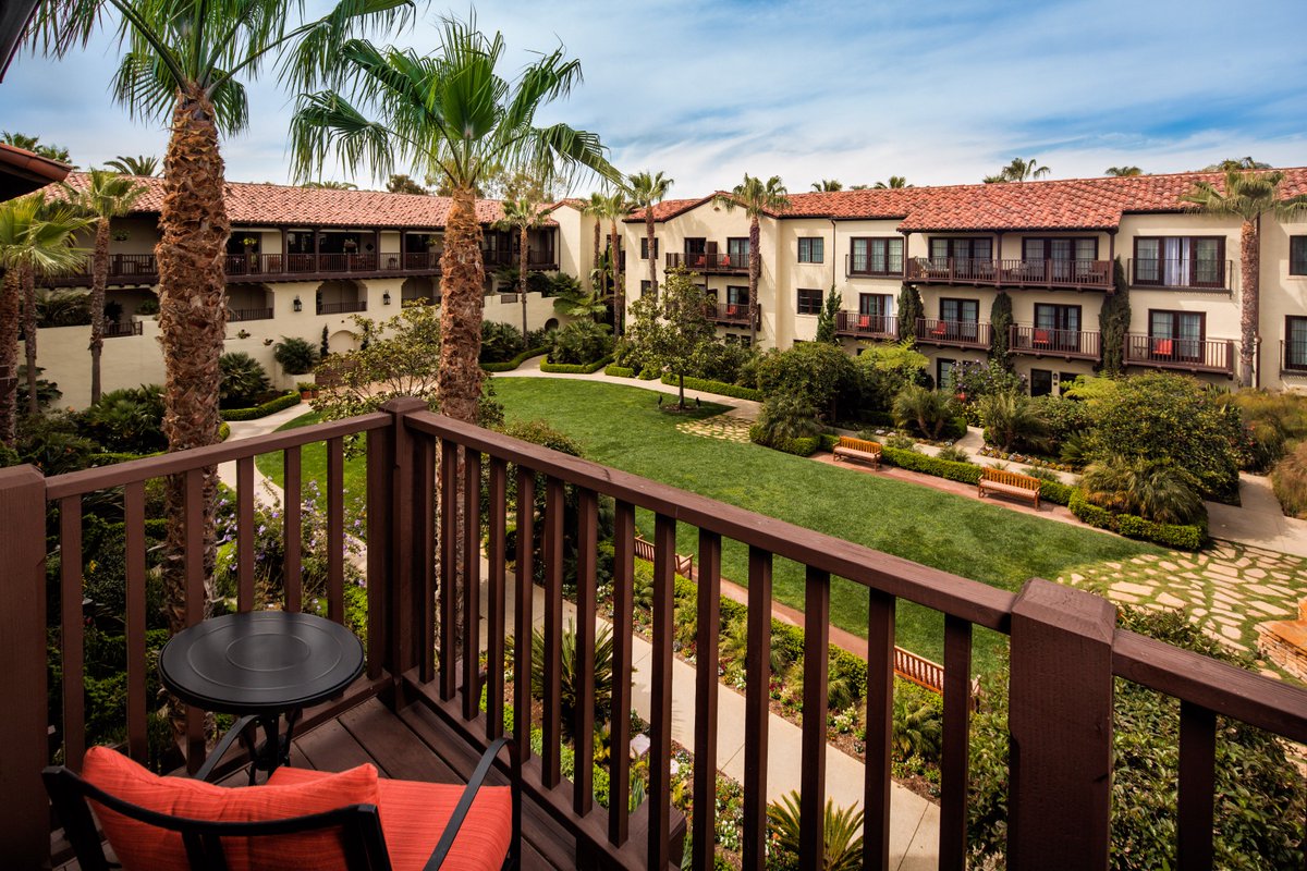 Your #spring escape awaits! Book a two-night stay and get a 3rd night free - bit.ly/2a4Hftp