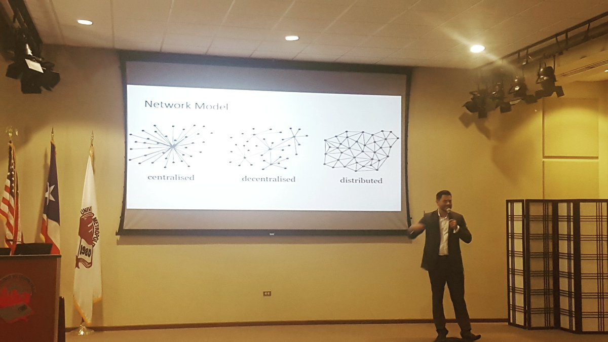 lopezpagan's tweet photo. Charla muy interesante sobre el #Blockchain y los #Bitcoins.
#negocios
#devXlab
#PuertoRico
#UMET https://t.co/gfhHIwQymb