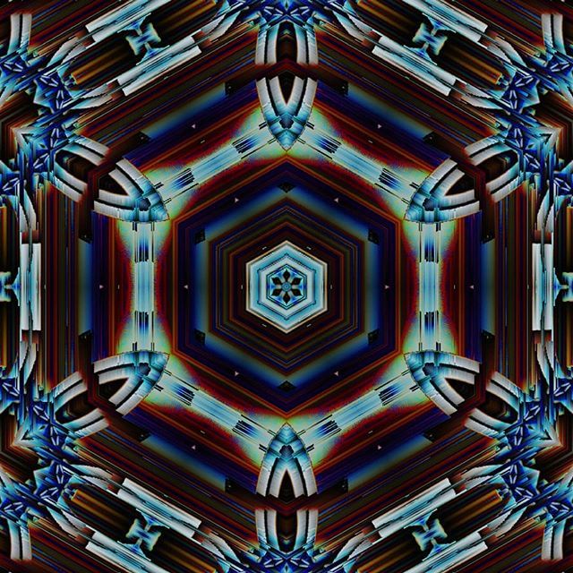PeterSierpinski's tweet photo. IG doesn't seem to want me to post what I want to post, so here is a kaleidoscope I made instead.
#digitalart #colourart
#glitchart #datamoshing #glitchcult #cyberart #netart #webart #thecolorshift
#culturacolectiva #newmediaart
#feedbackart #feedbac… https://t.co/yDf4hy4G8b https://t.co/ogPAVJNuIk