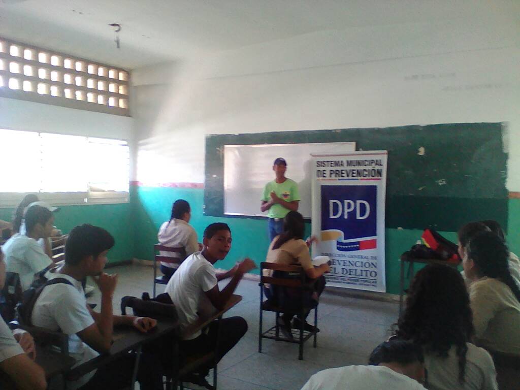 MMarisabe's tweet photo. Ruta tribilin ejemplo calidad educativa Alcaldesa Joana Sanchez en la ETNR Mariño @BONALDER @BONALDER @rosaespejo https://t.co/rq6W7tiAv2