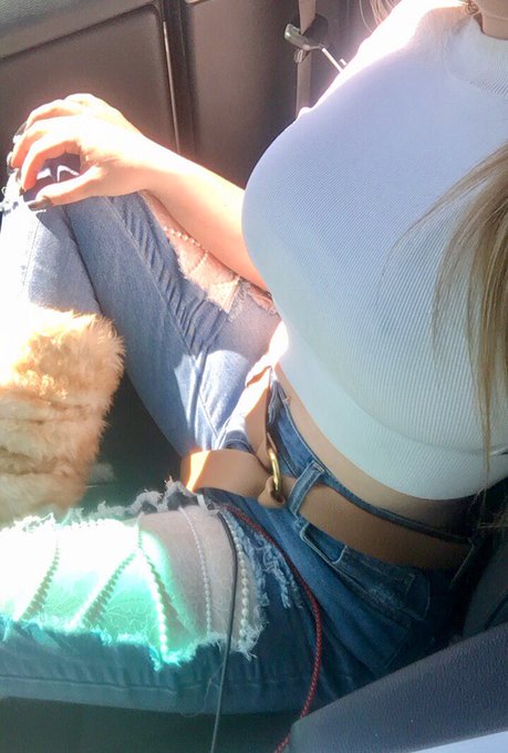 Can&rsquo;t till Tuesday! Little chilly to not be wearing a bra today 🙈whoops 🤫see everyone in a little!! 💋<a href="/tag/greatful"class="tags"><span>#greatful</span></a>