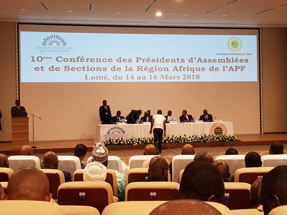 SemSakande's tweet photo. Les travaux de la 10e Conférence des Présidents d’Assemblée à #Lomé ont porté ce jour sur la migration et le terrorisme. Ensemble, nous avons pris la résolution de mettre en place une assemblée des parlementaires du  #G5 Sahel pour appuyer les exécutifs dans cette guerre. https://t.co/gXYbDHJQBL