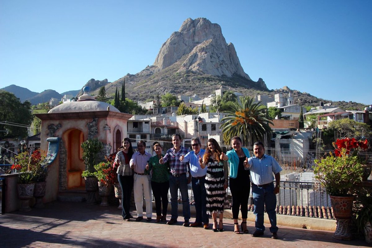 Juanqro's tweet photo. Gran reunión de trabajo en Bernal. Los municipios siguen avanzando en la generación de propuesta https://t.co/cSCEOO57ok