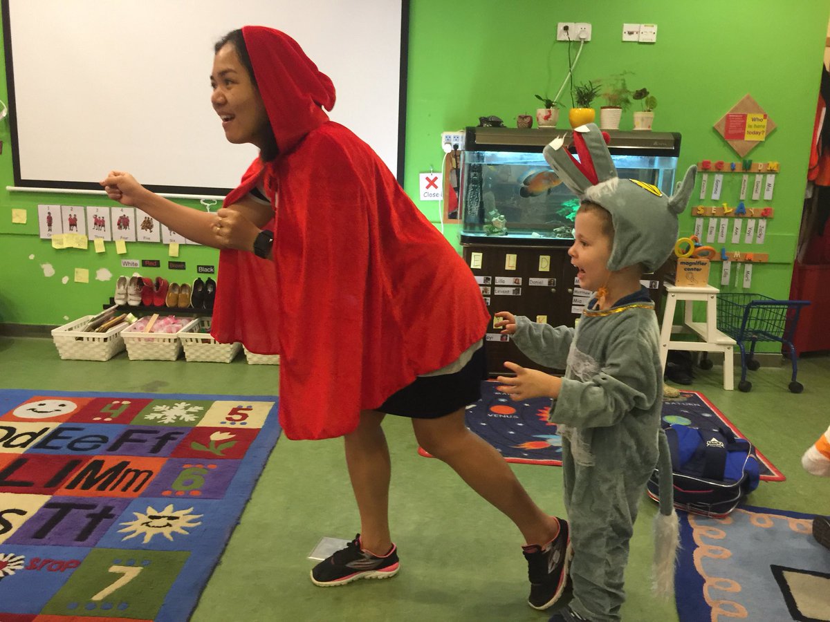 annlopez1981's tweet photo. Wahhh! Run, run, run πββοΈ Red Riding Hood!! #sisRocks Book Week Character Dress Up. #globalcitizen #siseccrocks #teachershavefun :-) @SIS_Library https://t.co/J28curw0Xm