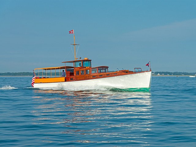 36th Annual Antique &amp; Classic Boat Festival in Salem, MA - Rare, vintage motor yachts, music crafts and events for the whole family. August 25-26 2018.
crwd.fr/2DuTNnw