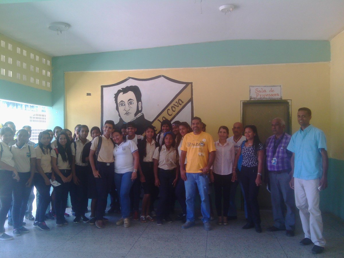 DIMASSUCRE's tweet photo. #15Mar VIII Jornada Plan Divulgación #SNI #PNEV #LOEU 2018 y Oportunidades Estudios Universitarios, en LB Mariano de la Cova Mpio Sucre #CumanaPotencia #SucrePotencia @opsuoficial @prensazees @Mppeuct @MPPEDUCACION @JRamos_ZESucre @jesusrrn #TropaZeeSucre #SNIAlServicioDelPueblo https://t.co/oP5mo4sw2Y