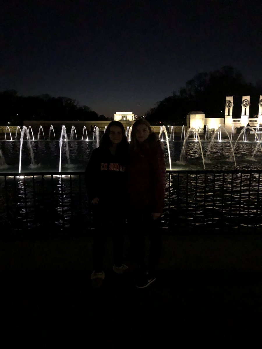 MsMurphy132's tweet photo. @EOSDC18 #bus4 https://t.co/Uj9VTxgStM