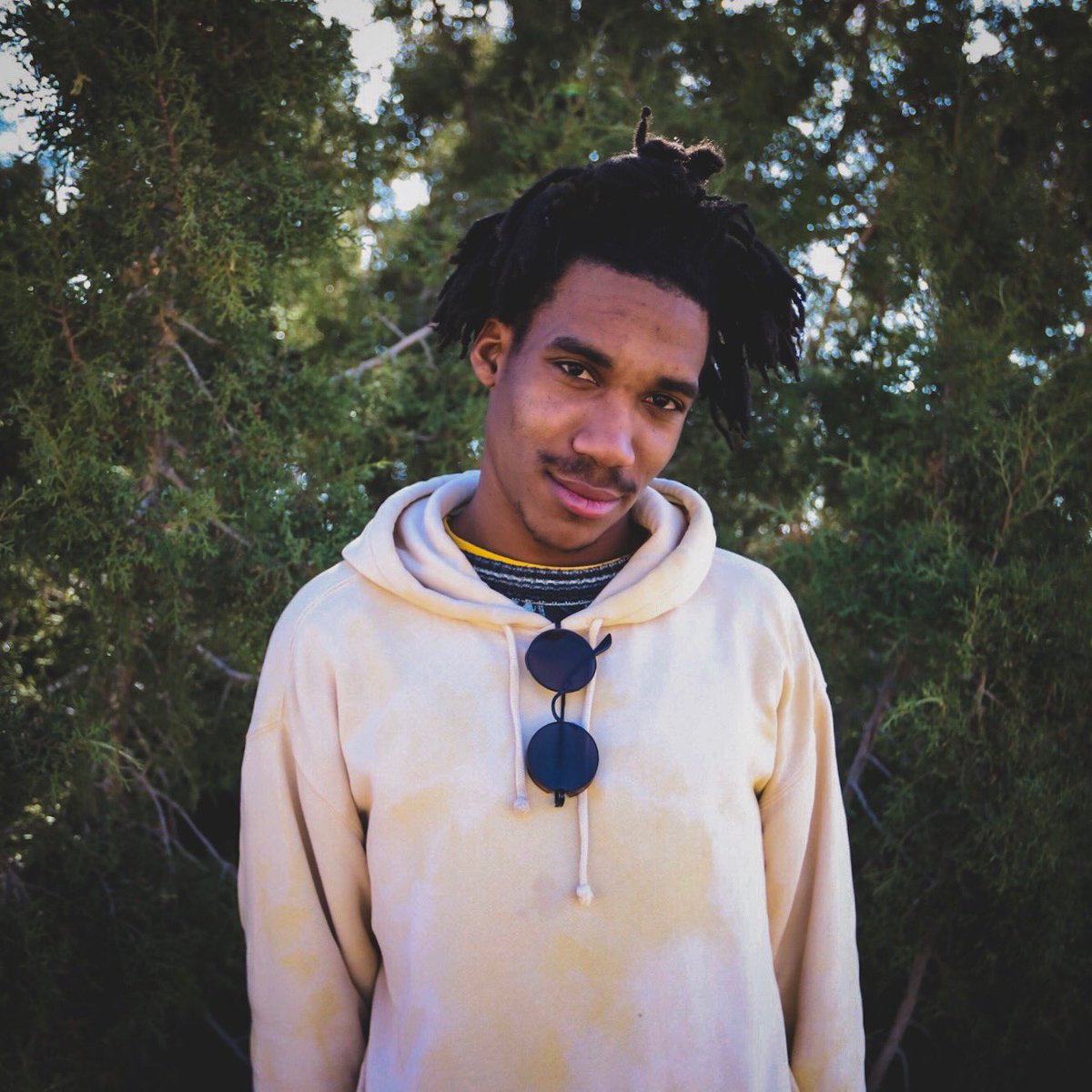 the900block's tweet photo. Los Angeles-based DJ @monsieurfrazier soundtrack’s his life with funky West Coast Hip Hop, gritty East Coast beats of the 90s and contemporary soul &amp; R&amp;B music played by his mother.

#the900block #presents #monsieurfrazier #live #patternbar #dtla #losangeles https://t.co/3lJiFRvnUe
