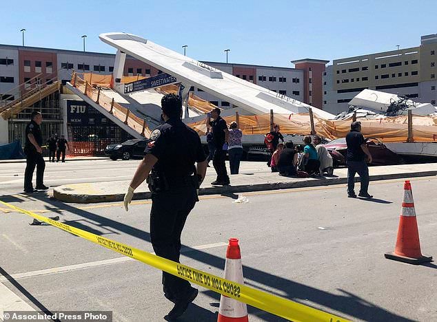 Mel_Chizedek's tweet image. The Latest: Trump calls bridge collapse 'heartbreaking' buff.ly/2tMSHUo - #World #News procured by #HNG