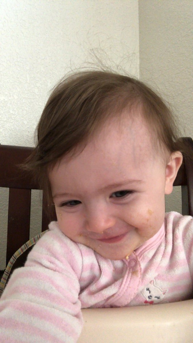 yarmarii130's tweet photo. when he calls you “baby girl” or “princess” 😩😂💕 https://t.co/D6eR4P4FHR
