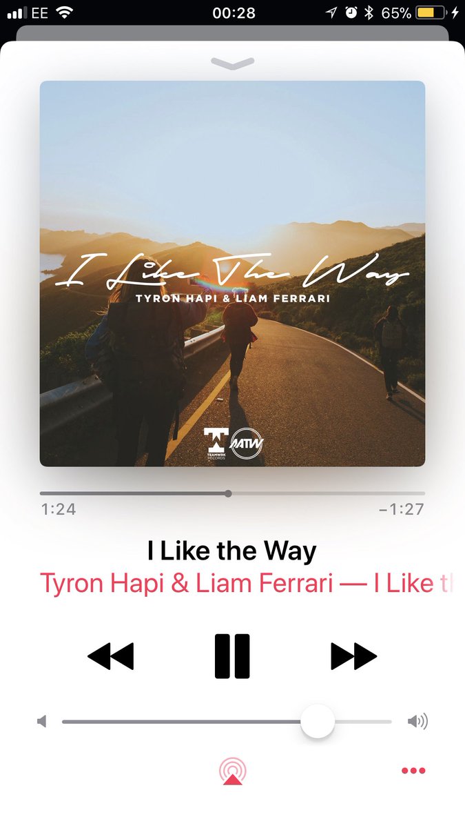 J_B8t4's tweet photo. AMAZING so proud of u. I love this @LiamFerrariPriv #tyronhapi lets get this in the charts #ILikeTheWay #TUNE ❤️🎧 🕺🏼 https://t.co/QID00rBLL1
