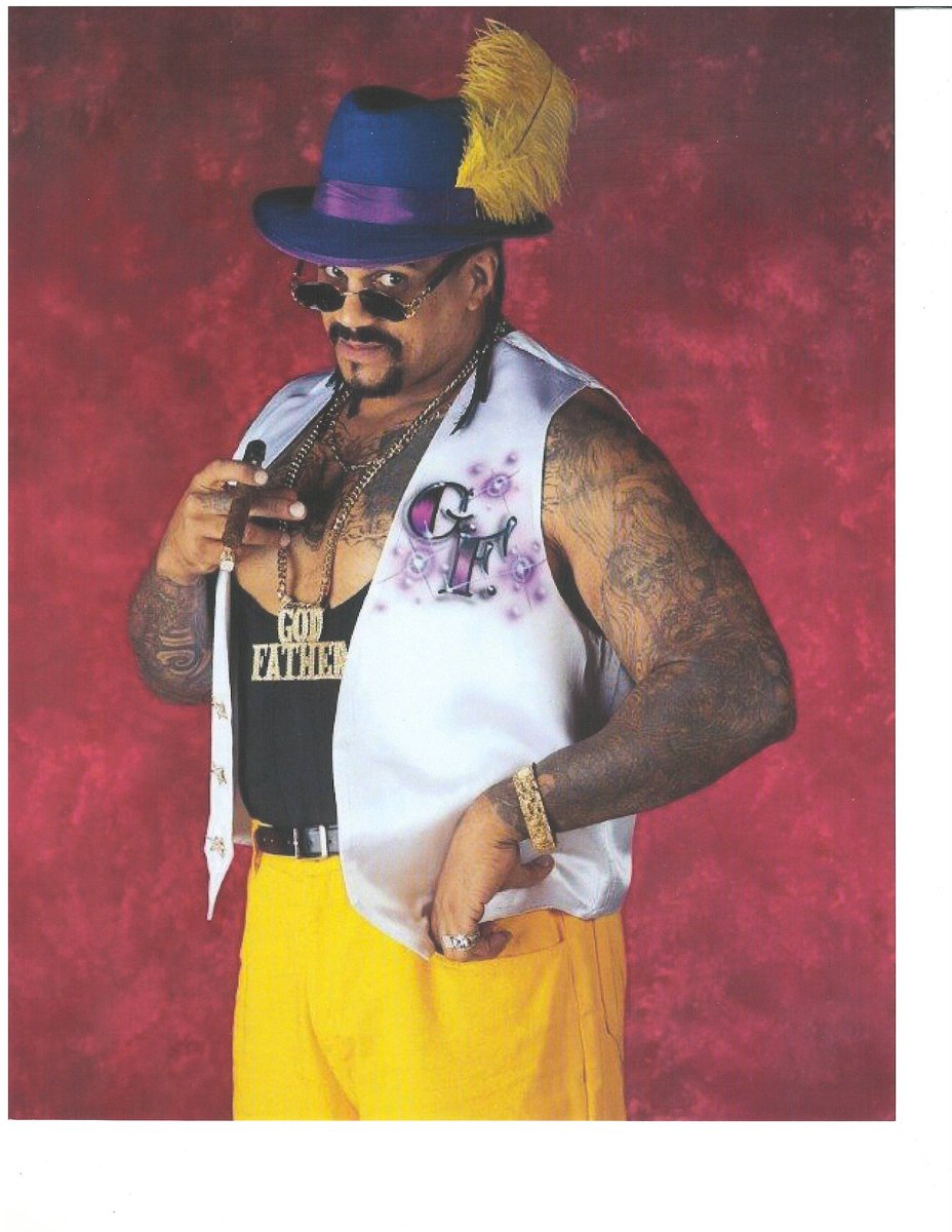 ChapelConMN's tweet photo. Official Guest Announcement:  Please welcome WWE Hall of Famer @TheGodfatherWWE to Chapel Con 2018!  We are ecstatic to have him on board.  #pimpinainteasy #godfather #papashango #worldsfinestconductor https://t.co/YFwRlNjyd9