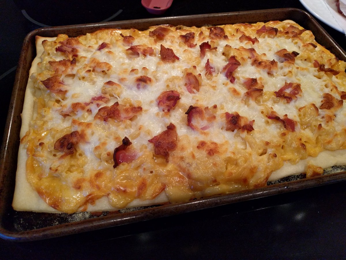 MarTechBen's tweet image. Choodle 🍕 anyone!? My son wanted Mac and Cheese and Pizza for dinner so I combined the two.