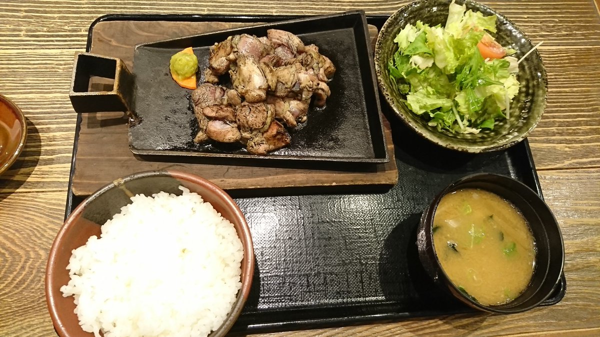 カジ 塚田農場イオンモール幕張新都心店 De ランチ じとっこが食べたくて ランチはここでって 決めてたんだ 金沢まいもん寿司と迷ったけど お通しにつける味噌も 美味しくて好き 塚田農場 じとっこ 地鶏定食 ランチ イオンモール 幕張 カジ 塚田農場イオンモール幕張新都心店 De ランチ じとっこが食べたくて ランチはここでって 決めてたんだ 金沢まいもん寿司と迷ったけど お通しにつける味噌も 美味しくて好き 塚田農場 じとっこ 地鶏定食 ランチ イオンモール 幕張