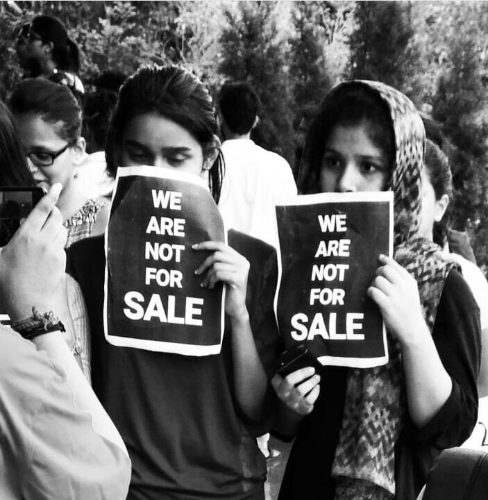 psykishan's tweet image. The most unsecured place in the country per sq.meters @CMOKerala @vijayanpinarayi @PMOIndia @smritiirani @saradavenu @NCWIndia @TheKeralaPolice @niftdelhi_ @timesofindia @TheHinduCentre @IndianExpress @BBCIndia @NewsAsianet @manoramanews @mathrubhuminews #wearenotsale#ithastostop