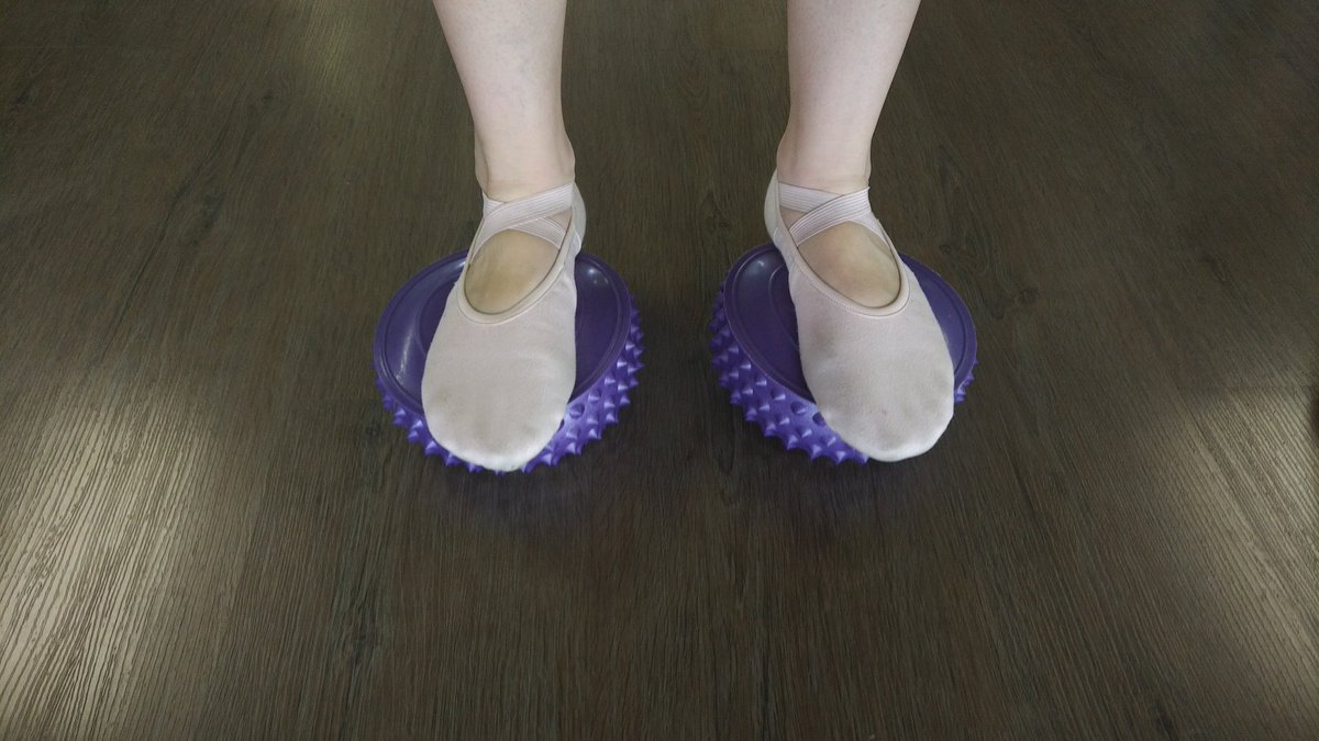 sindivanzyl's tweet photo. Got my hedgehogs today! I'll be doing ankle strengthening exercises on the hedgehogs #BalletBae #BalletFriday #AdultBallet #PlusSizeBallet https://t.co/nwB7vQK4te