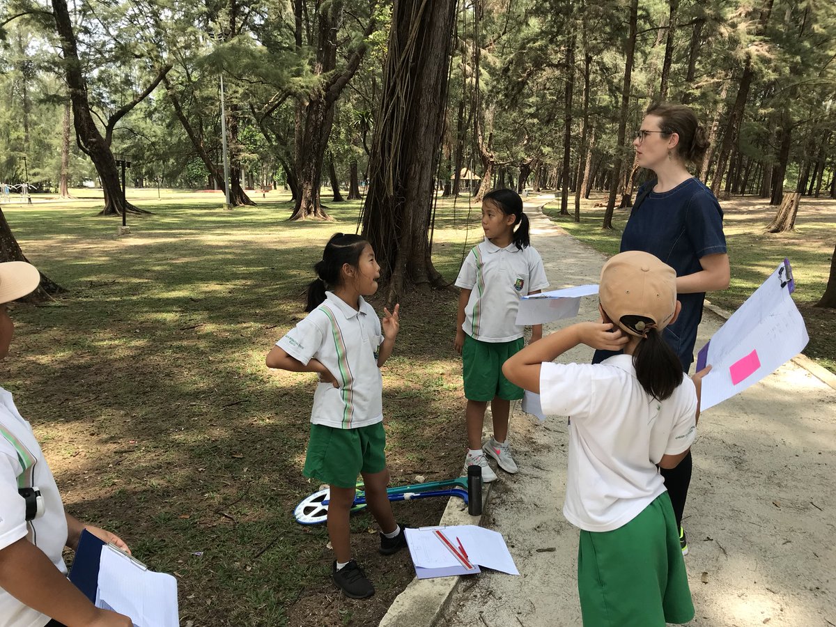 chongshiauyen's tweet photo. Mapping in Taman Gelora with Year3/4 #mapskills # thinking #gislearning #giskuantan @BrownLucyl https://t.co/mBvtPGtQjp