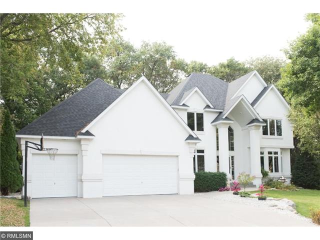 PropertyGeeks's tweet photo. #OpenHouse Sunday 12-2pm!!! 6BR/4BA - over 4500sf! Meticulously maintained - great neighborhood! 
https://t.co/AWoVlANIXe #RealEstate #BHHS #LakevilleMN #ThePropertyGeeks https://t.co/HfBXgVmztX