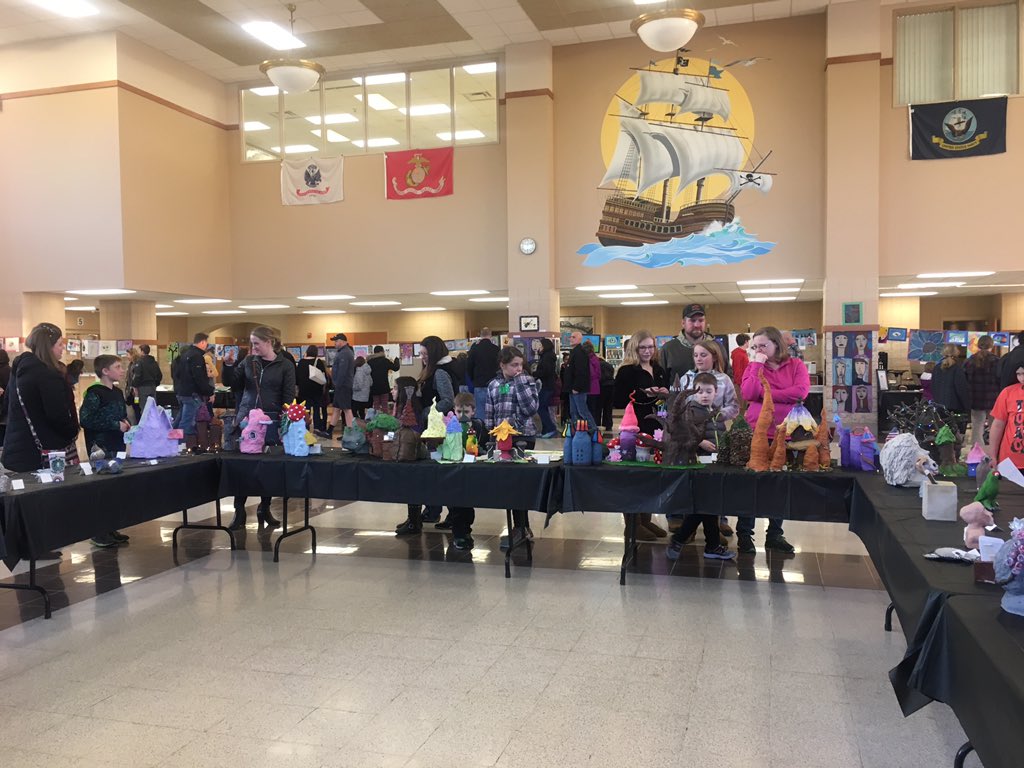 JenPerryBV's tweet image. District Wide Annual Art Show tonight was a big hit! @HSSD Thanks to all the amazing art teachers in the district! Dan K, Todd, Patt, Jenny, Lynn, Jody, Tricia, Jessica &amp;amp; Dan Z! Our students are truly hardworking, talented, artistic souls! #hssdartshow