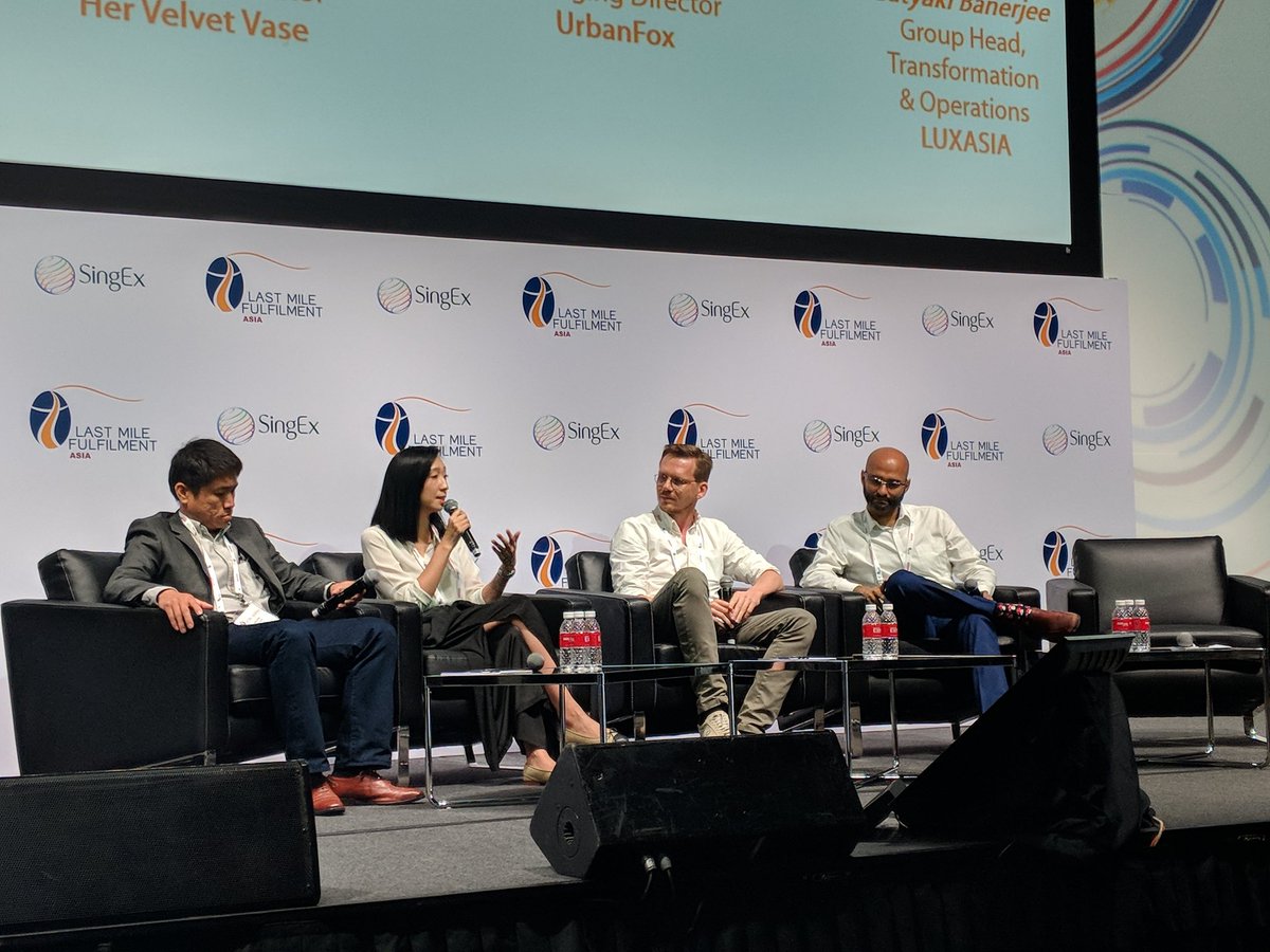 LMFAsia's tweet photo. Fusing offline and online.Our panelist touches on the need and their experiences to stay relevant in traditional retail models via Omni-Channel Approach. @clare_chan, @HerVelvetVase , Joe Choa, @urbanfoxasia , @hadikuntjoro FEEDr, 
Satyaki Banerjee, LUXASIA #Lmfasia  #LMFConnect https://t.co/NnHF2kavsi