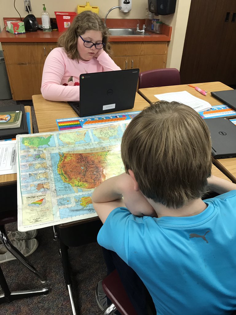 tegesdal's tweet photo. Great #mysteryskype with @beverly_ladd class in NC they only live 2 miles from the beach @SameDayInMarch https://t.co/IGksib8So5