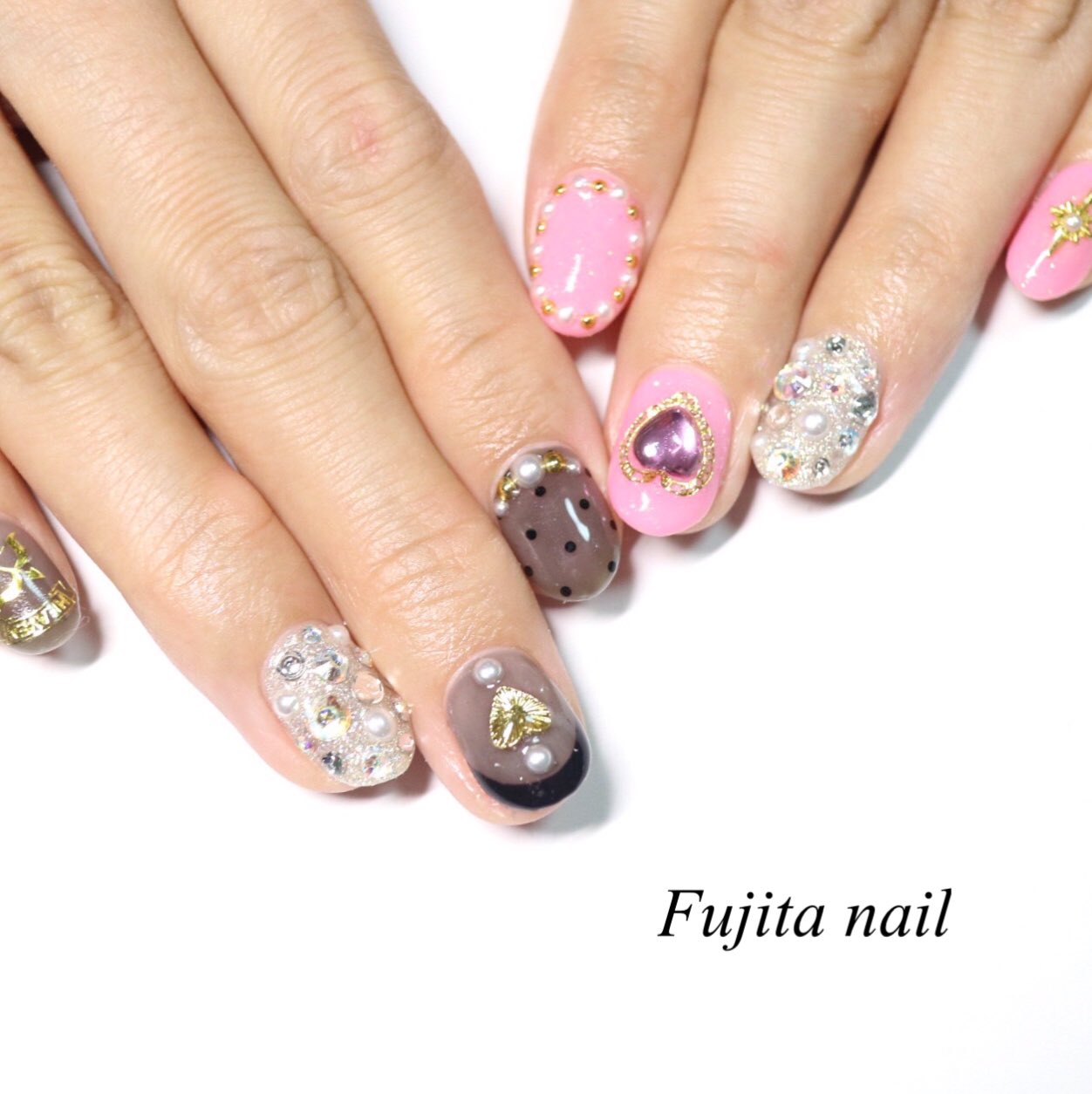 藤田ねいる Asymmetry Nail ネイルデザイン ネイルアート アシンメトリーネイル Asymmetrynail ゆめかわいいネイル ゆめかわネイル ゆめかわいい 夢かわいい 夢かわネイル ファンシーネイル ハートネイル ショートネイル キラキラネイル