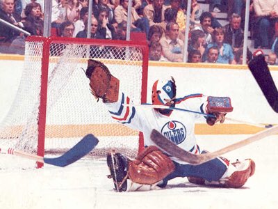 @TheWHL @grantfuhr @HockeyAlberta Some unbelievable great battles of AB between Fuhr and Vernon. #AlbertaBuilt #HHOF🏒31🥅  #WHLAlumni