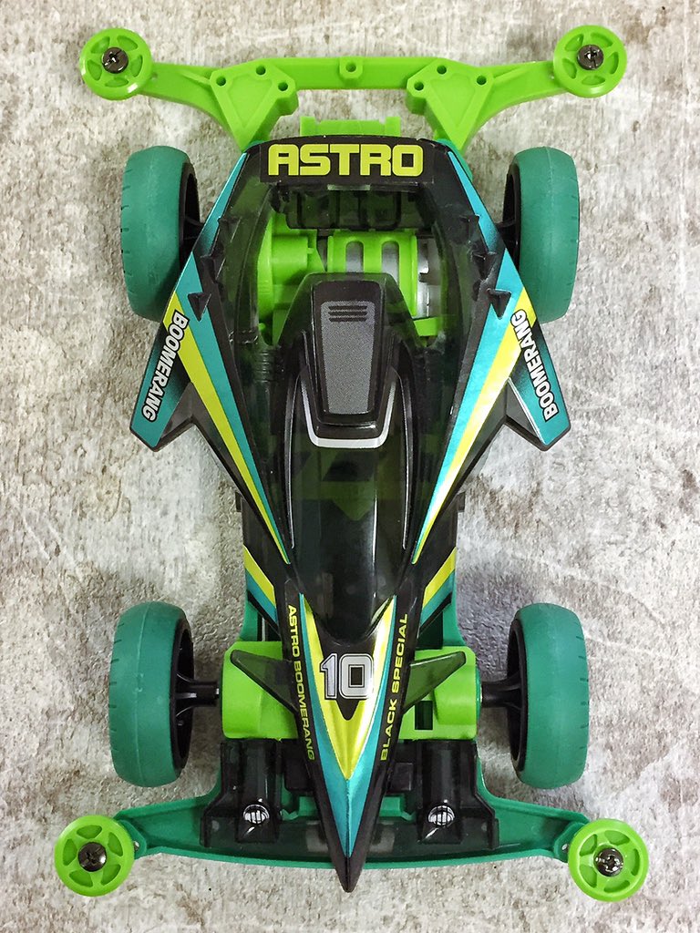 DYYLjmOV4AAByDg.jpg?format=jpg