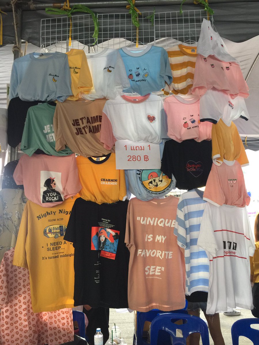 looknam_shop's tweet photo. ใครมาคอนวันนี้แวะมาสอยเสื้อที่ร้าน ลนชได้น้า 280฿ ซื้อ 1 แถม 1 ไปเลยจ้า #ElyXioninBKK https://t.co/sMZLf0QiBl