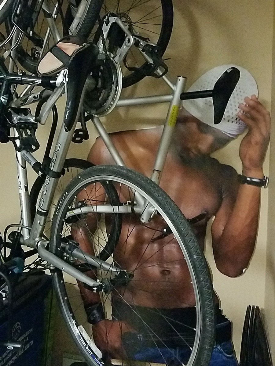 TexOrRebecca's tweet photo. @BrownMegC @UshersAbs @arianakatz Right now he's just watching over some bikes, but eagerly awaiting some visitors! https://t.co/Q9PHIAVZxY