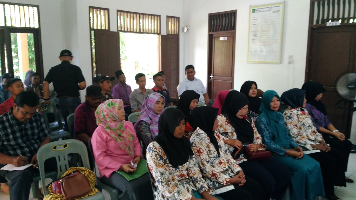 TonieBerutu's tweet photo. Musyawarah Desa #JatiSari #KecPadangTualang #KabLangkat bersama PD @july7naga @081362145300m dan PLD @YudhaBiembo_ @prayogoeka5 @Su_liyono @jokowi @EkoSandjojo @tppindonesia @TPPISUMUT @taufikmadjid71 https://t.co/Ti1OSqEHHA